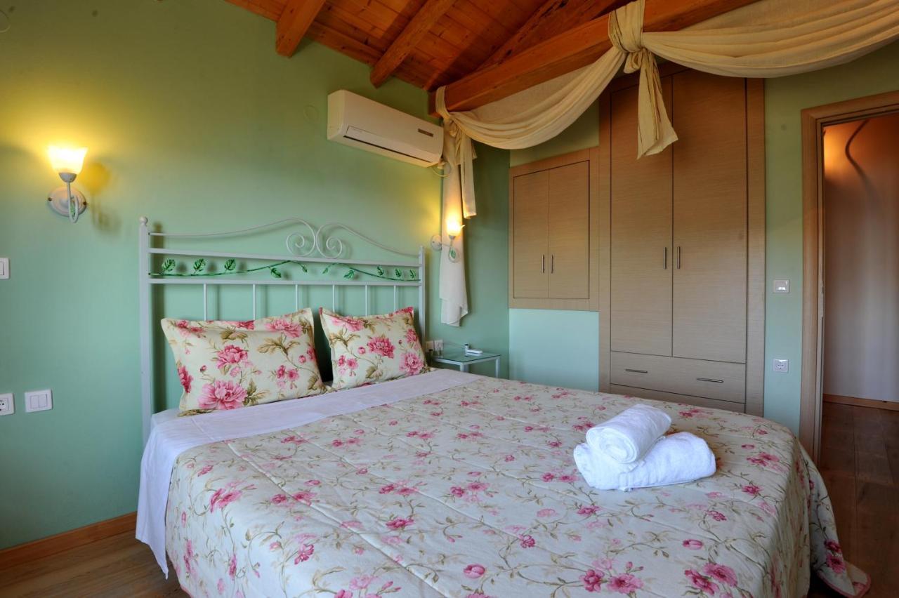 Villa Theodora View Apartments Zeys Agios Georgios Pagon Esterno foto